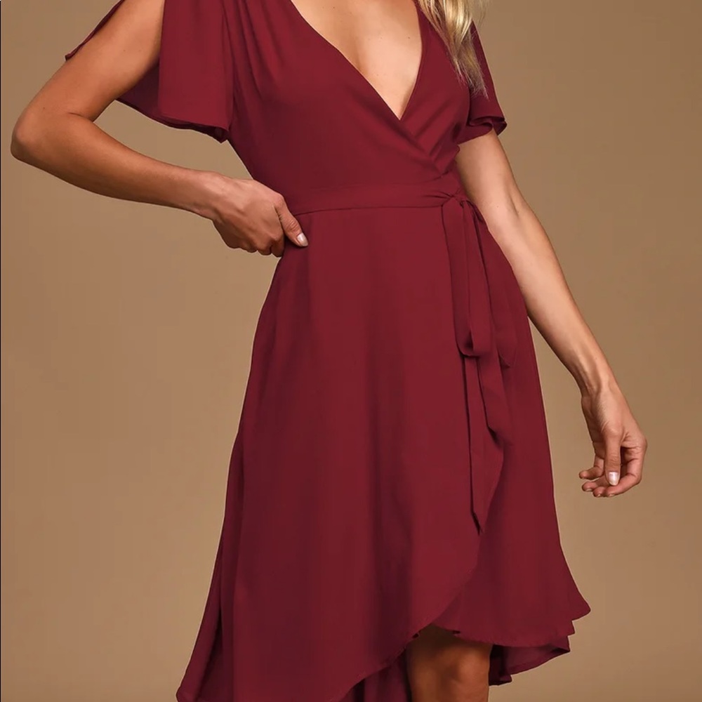 XS Lulu’s Burgundy Wrap Dress